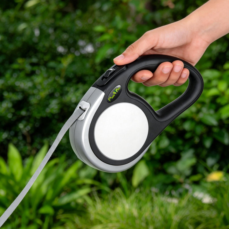 Made4Pets Durable Retractable Leash for Dogs - Secure Lock & Anti-Slip Handle
